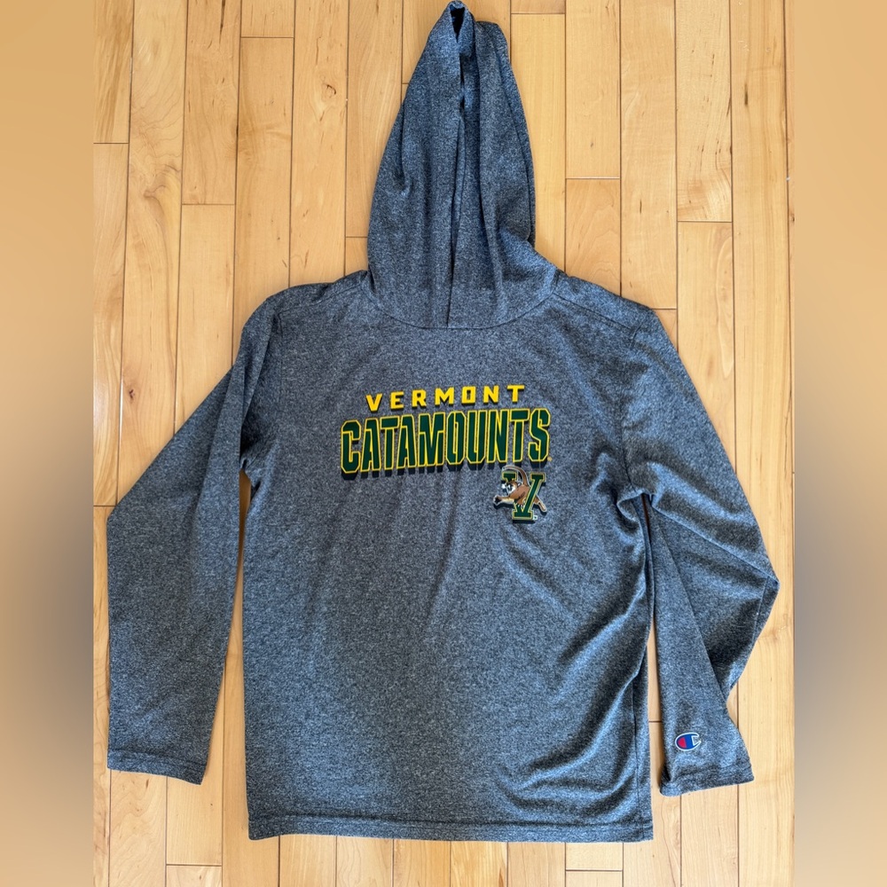 University of Vermont UVM Champion hooded  Longsleeve performance shirt. Youth L